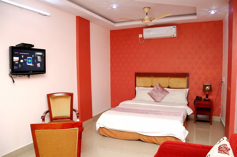Hotel Kings Kastle Mysore Exterior photo